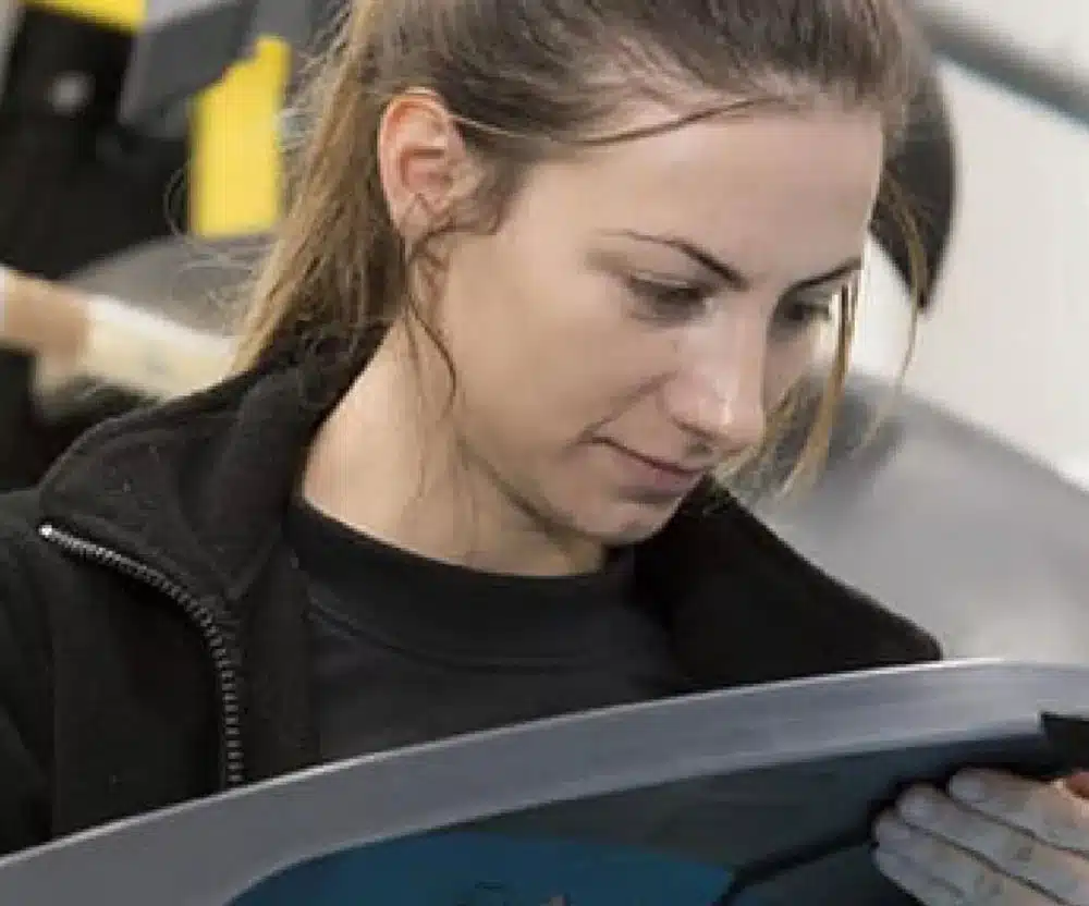 Call-to-action Image of a girl looking at something